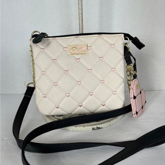 Betsey Johnson mini crossbody bag - Picture 3 of 9